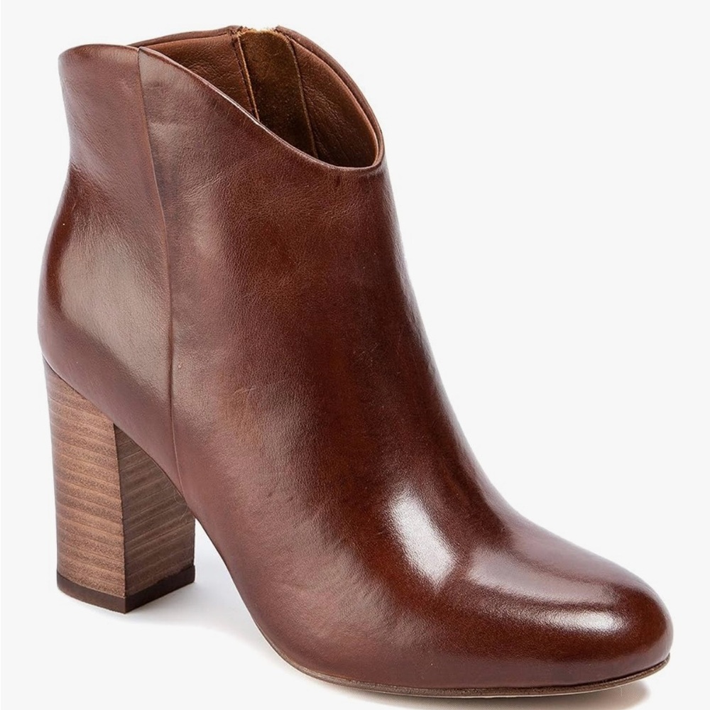 Lucca Lane Alyce Ankle Booties in Rich Bourbon (NWT) Size 9.5
